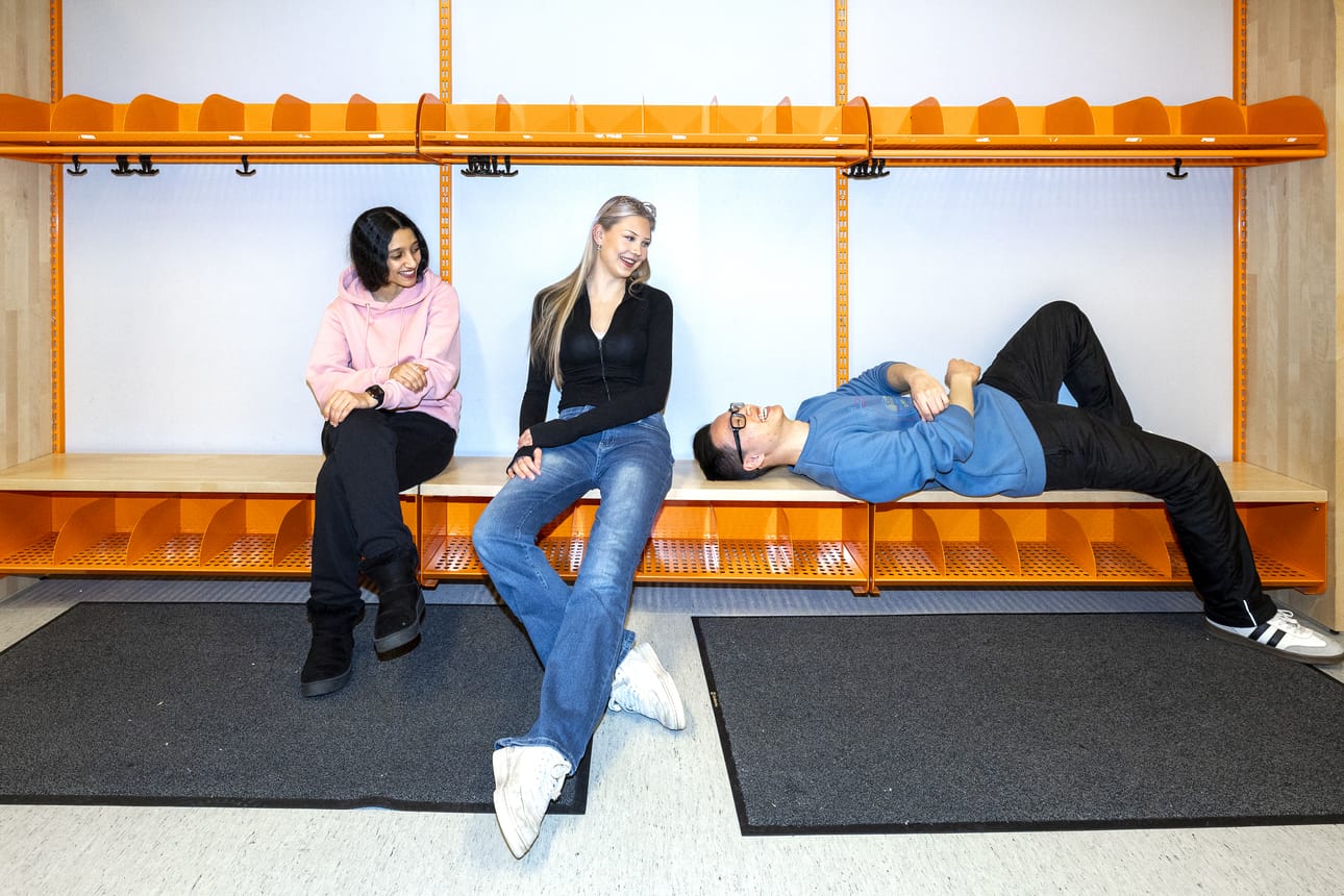 Faozia Mohammed, Nette-Mari Saarela ja Duc Hung Nguyen elävät jännittäviä aikoja. Vuosi tuva-koulutuksessa on loppusuoralla, ja toisen asteen opintojen yhteishaku on juuri alkanut.