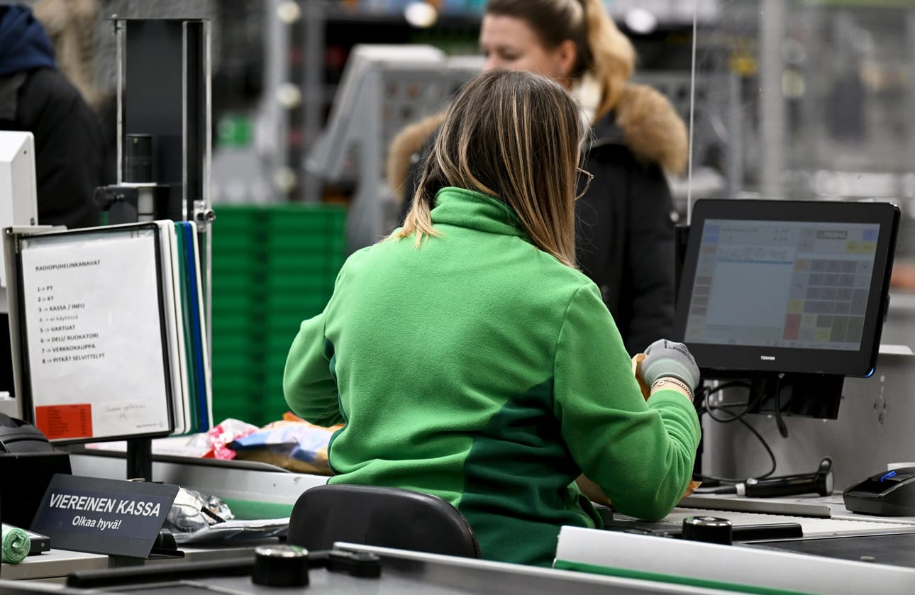 Työllisiä naisia oli elokuussa 49 000 enemmän kuin viime vuonna. LEHTIKUVA/Vesa Moilanen