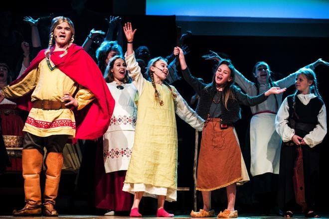 Satu Sammosta -musiikkinäytelmän ensi-ilta oli lauantaina. Näytelmä on koko Jalasjärven ja lähiseutujen mittava voimannäyte. KUVA: KRISTA LUOMA