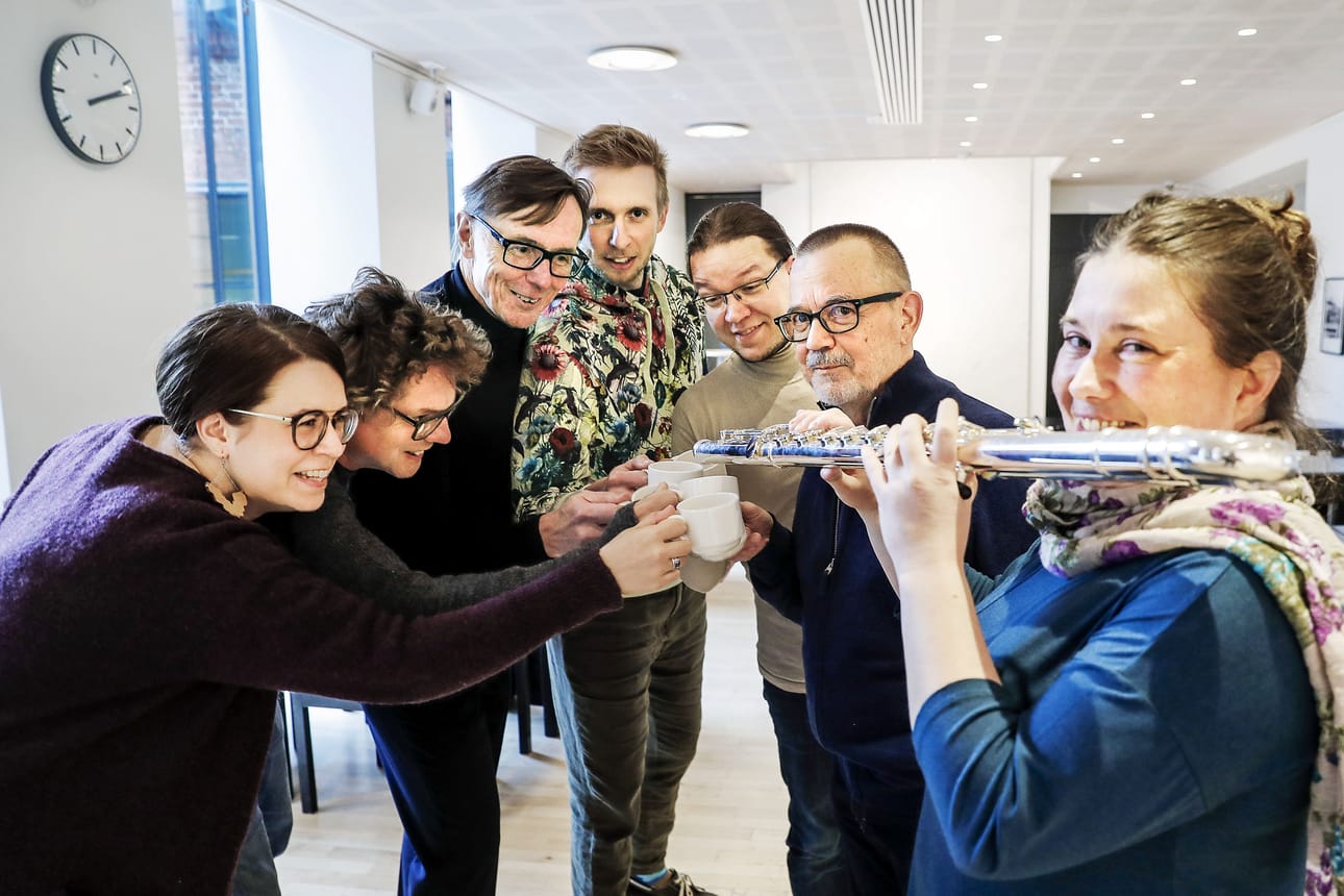 Kuppikaupalla konsertteja. Reetta Kataja, Pekka Niskanen, Hannu Raudaskoski, Ilkka Puputti, Jari Karjalainen, Hannu Rahikainen ja Heli Haapala lukeutuvat juhlakonsertin runsaaseen esiintyjäkaartiin.