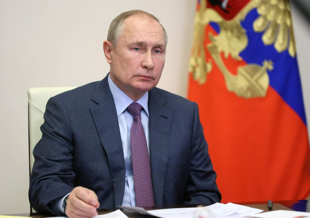 Presidentti Vladimir Putin etäkokouksessa Venäjän hallituksen kanssa tiistaina. LEHTIKUVA/AFP