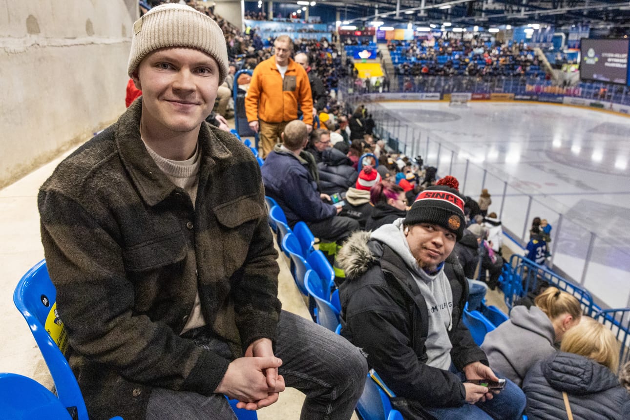 Vili Saarijärvi oli keväällä 2024 katsomassa vanhassa kotikaupungissaan RoKin ja IPK:n Mestis-ottelussa.