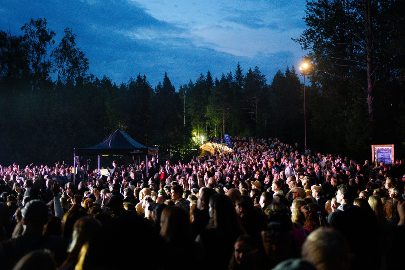 Koitelinkoskella järjestää uusi yritys ensi vuoden elokuussa festivaalit. Kuva on tämänvuotisilta Koiteli Elää -festivaaleilta.