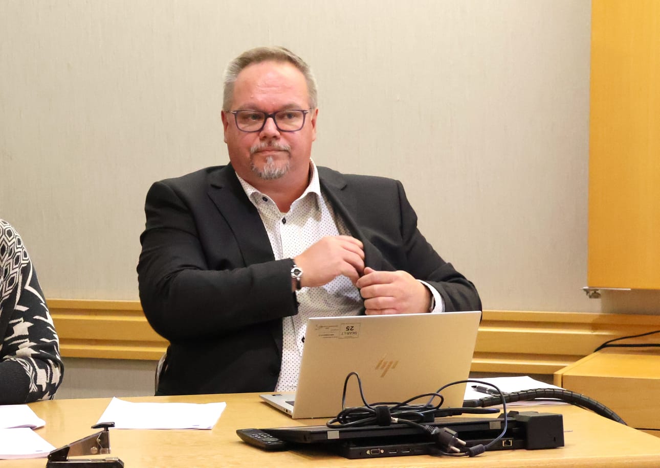 Karijoen kunnanjohtaja Marko Keski-Sikkilä kertoi Kaskisten ehdotuksen käsittelyn aikataulusta. Arkistokuva.