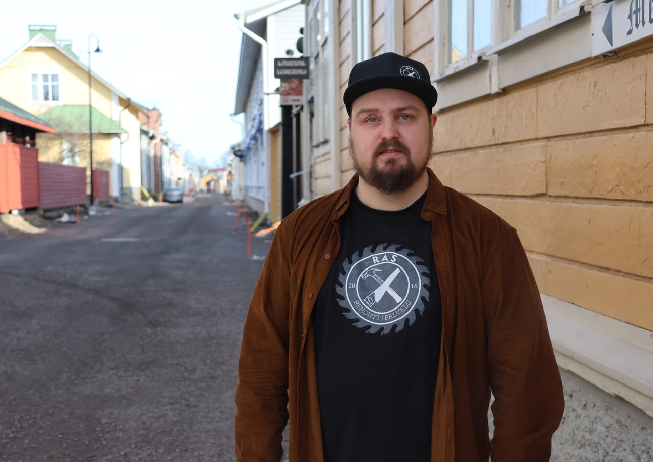 Kristiinalainen Rasmus Pihlaja pääsi ensi yrittämällä läpi kunnallisvaaleissa. Hän sai ryhmässään eli kokoomuksessa kolmanneksi eniten ääniä viime kevään kuntavaaleissa.