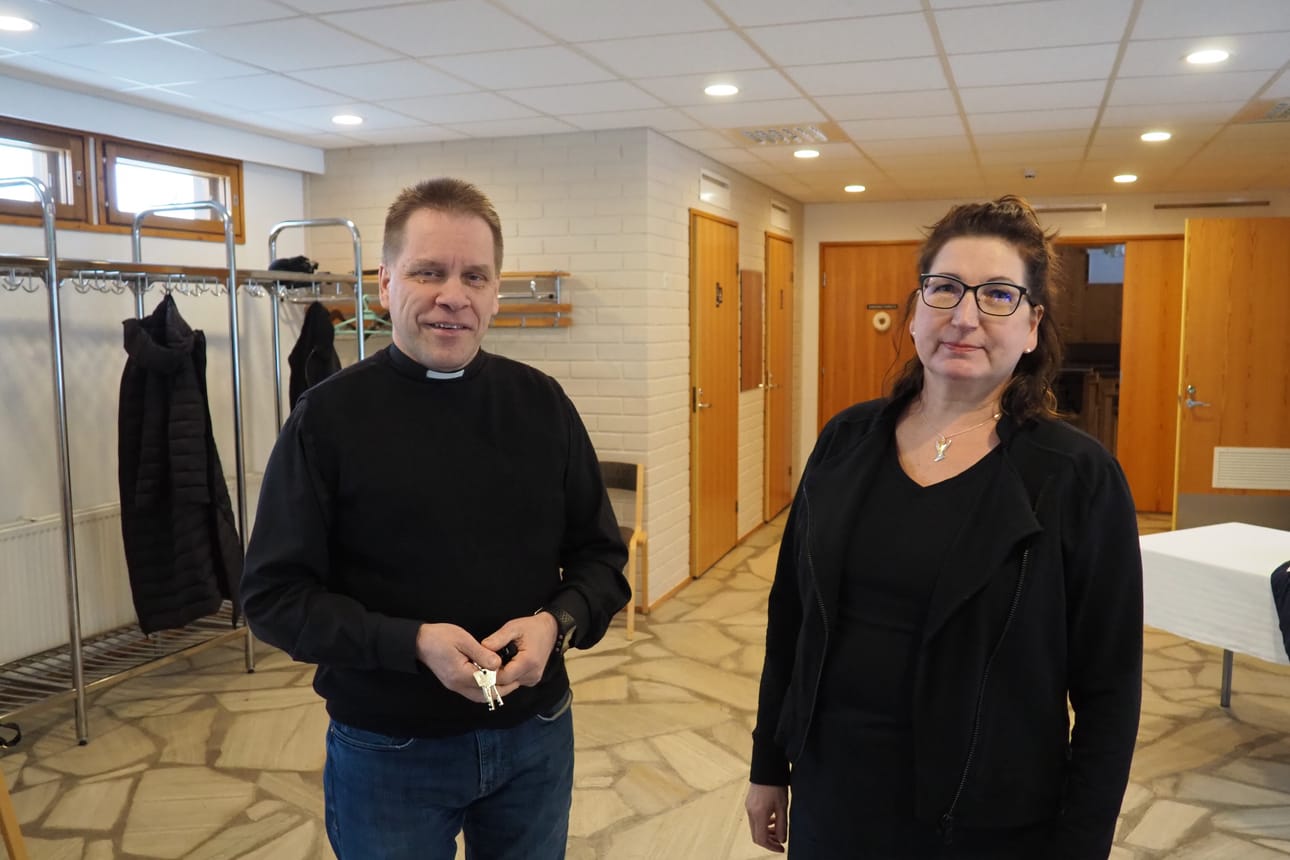 Pelkosenniemen seurakunnan vt. kirkkoherra Markku Kanniaisen ja kirkkovaltuuston puheenjohtaja Marianne Anttilan mukaan keskustelut seurakunnan toiminnoista ja yhteistyöstä eri tahojen kanssa jatkuvat uusien luottamushenkilöiden aloitettua työnsä.