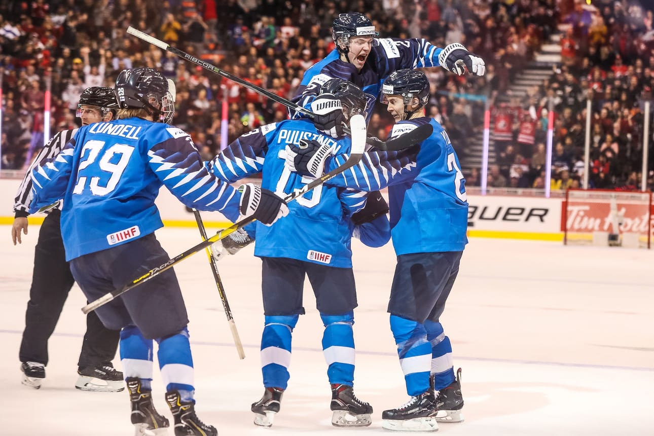 Nuorten Leijonien joukkue nousi alkusarjan vaikeuksien jälkeen vahvaksi ja voittavaksi joukkueeksi.