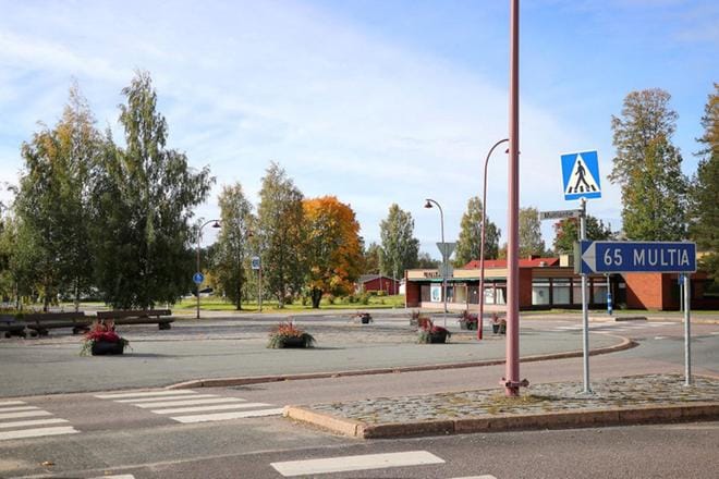 Herttualan tontti keskellä Soinin kirkonkylää on ollut autiona neljä vuotta. KUVA: JOHANNA KATAJA