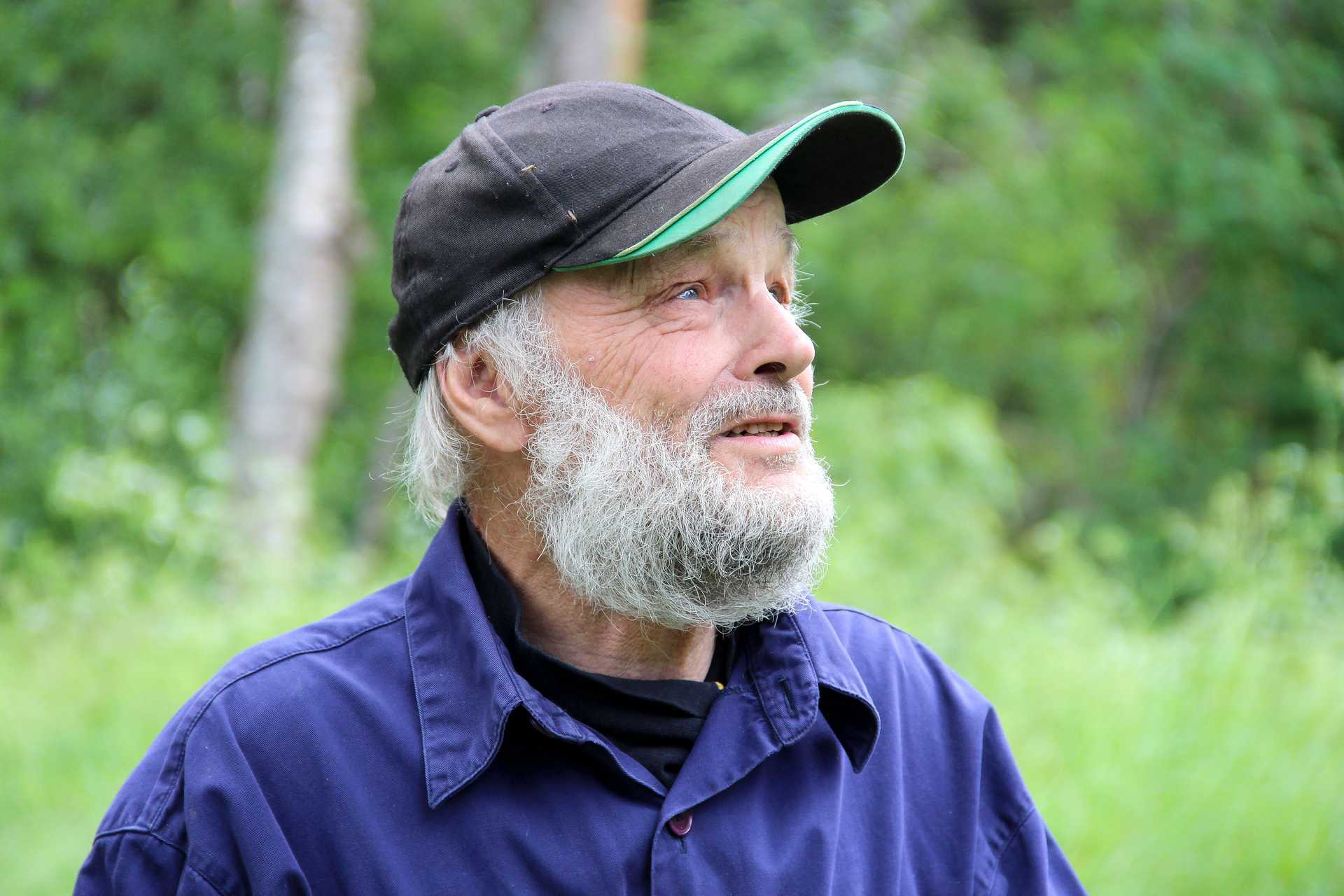Oulaistelainen Aarne Juhonsalo on kirjannut säähavaintoja ylös vuodesta 1968 lähtien.