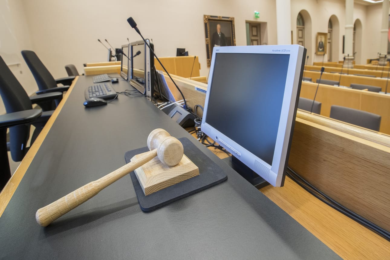 Aloitteen mukaan lääkäri myöntäisi äitiysfysioterapian palvelusetelin raskaana olevalle tai vasta synnyttäneelle naiselle tarvehankintaisesti.