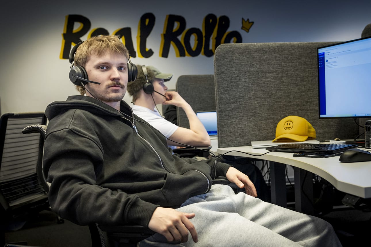 Tuomas Kaakkunen kertoo, että hyvä tiimihenki työpaikalla välittyy asiakkaille asti.