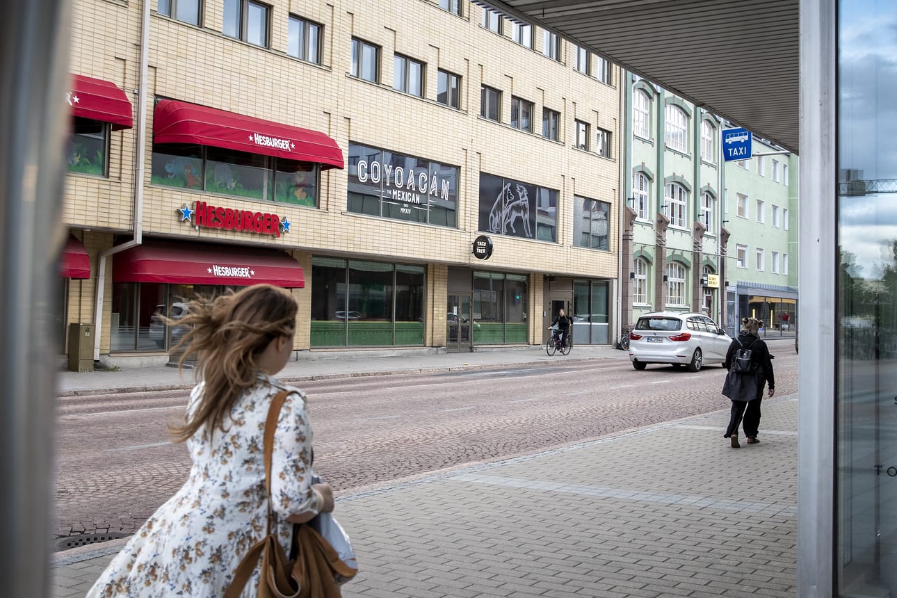 Uusi yökerho perustetaan 45 Specialin ja Hesburgerin välisiin liiketiloihin.