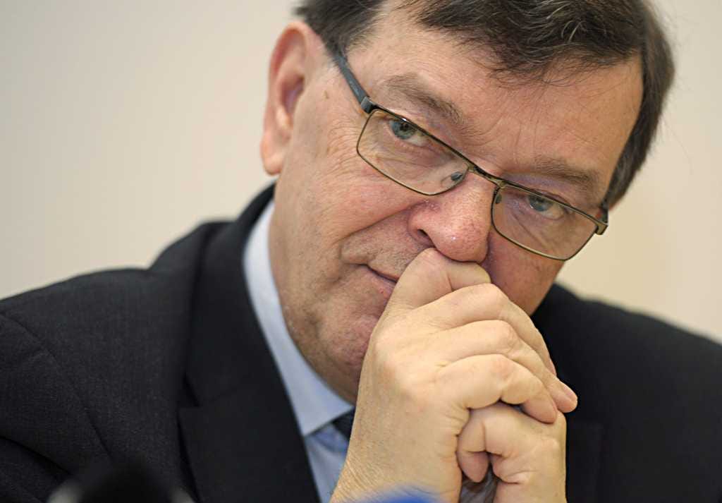 Paavo Väyrynen aikoo mukaan keskustan puheenjohtajakisaan.