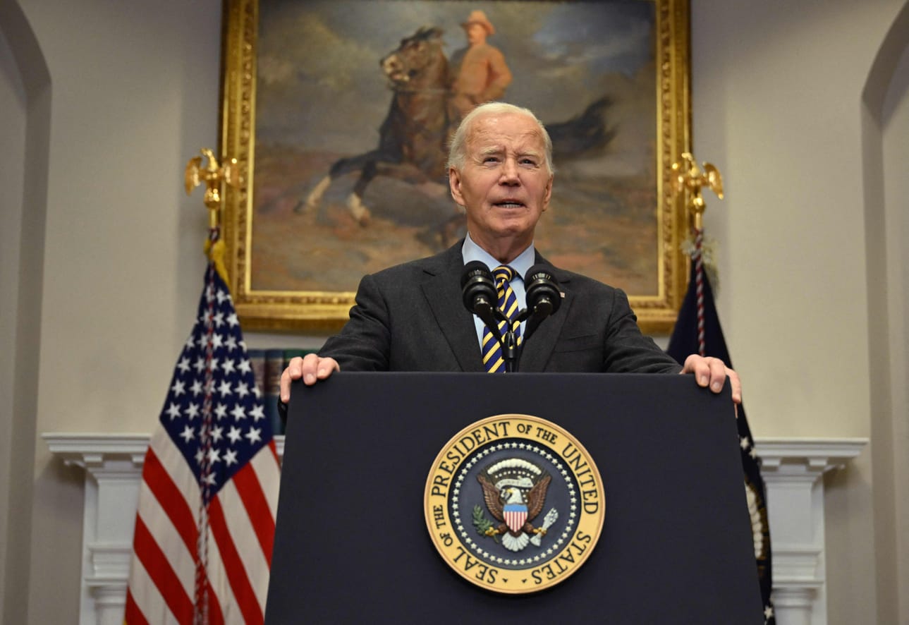 Joe Biden puhui perjantaina toimittajille Valkoisessa talossa. LEHTIKUVA/AFP