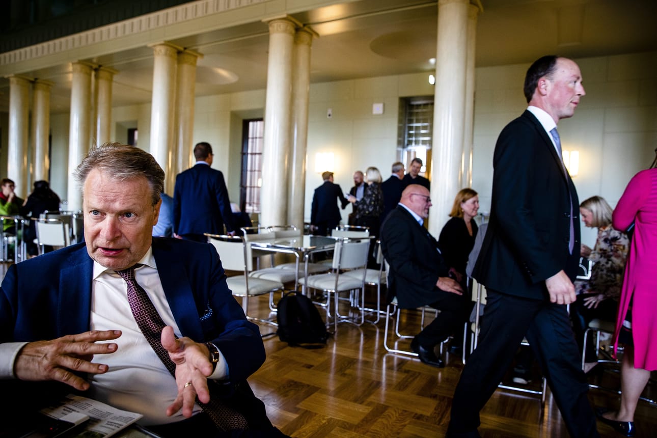 Eduskunnassa vuodesta 1975 lähtien istunut kansanedustaja Ilkka Kanerva (kok) ennusti, että syksyn kärki on talous- ja työmarkkinapolitiikassa.