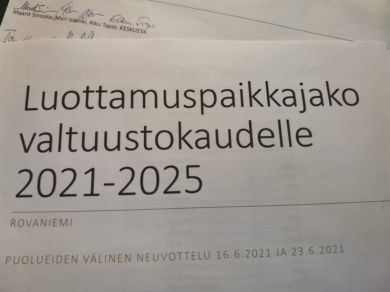 Rovaniemellä neuvoteltiin luottamuspaikkajaosta puolueiden kesken tiistaina.