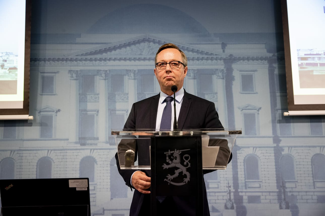 Valtiovarainministeri Mika Lintilä esitteli budjettia 14. elokuuta. Hallituksen budjettiriihi on 17.–18. syyskuuta.