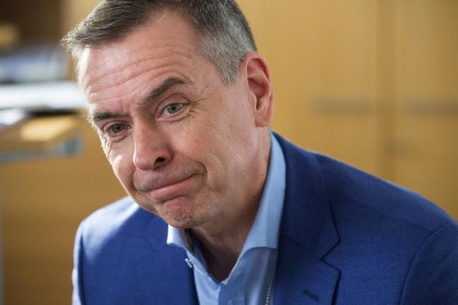 Vaasan sairaanhoitopiirin johtajaylilääkäri Reijo Autio sanoo, että kahden erikoisalan päivystyksiä joudutaan laajentamaan, kun Vaasan keskussairaala saa laajan päivystyksen statuksen. ARKISTOKUVA: MINNA ANTILA