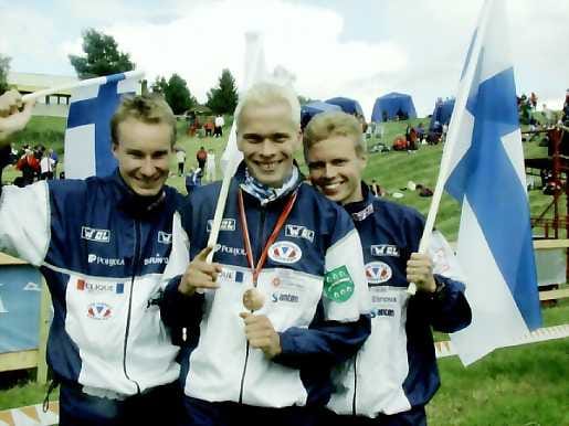 Iloisia miehiä. Mats Haldin, Pasi Ikonen, Jani Lakanen puhdistivat pöydän Norjassa.