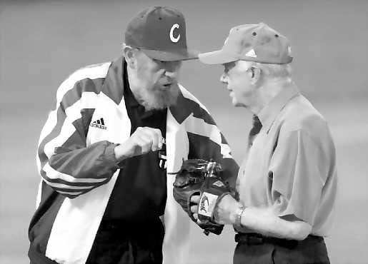 Jimmy Carter ja Fidel Castro baseball-ottelussa Havannassa toukokuussa.