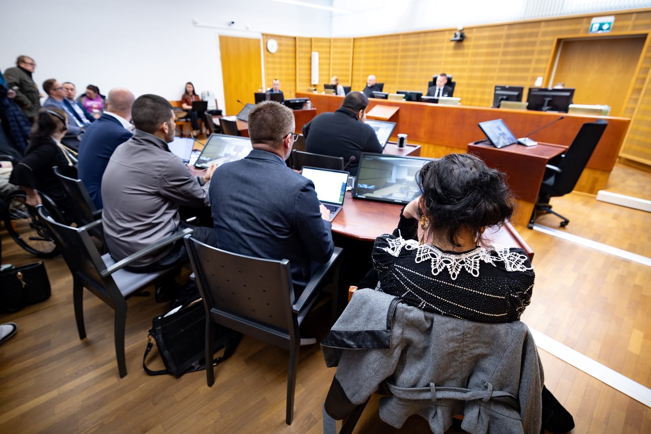 Etelä-Pohjanmaan käräjäoikeudessa alkoi monenkirjavan rikoskokonaisuuden käsittely maanantaina.