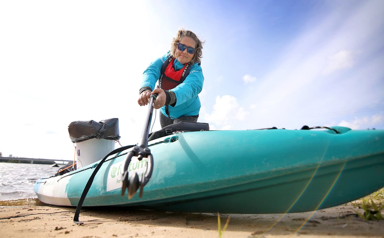 Itämeri-kajakki ei ole vielä päässyt tänä kesänä Oulun vesille kertaakaan, mutta Minna Haurinen uskoo, että tietoisuuden lisääntyessä kajakilla on vientiä.