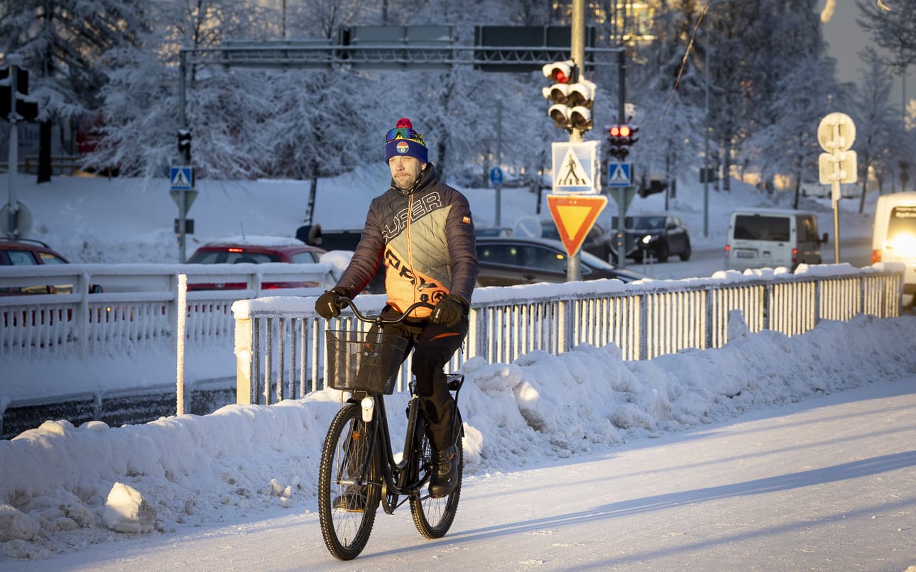 Harri Vaarala valmistelee parhaillaan pyöräilyliikenteestä väitöskirjaa Tampereen yliopistolle.