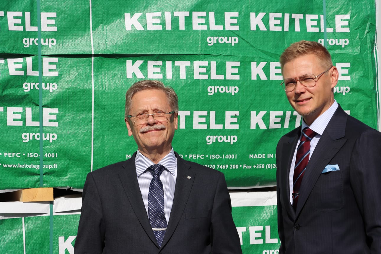 Ilkka ja Matti Kylävainio toivovat, että puuntuonnin tyrehtyminen Venäjältä auttaa vähentämään suomalaisten metsien korjuurästejä.