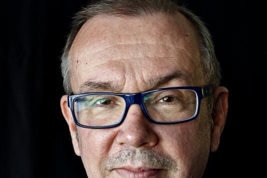 Jorma Mäntynen on sitä mieltä, että valtatie 8 on elinkeinoelämän kannalta yksi Suomen tärkeimmistä väylistä. KUVA: TOMI KOSONEN