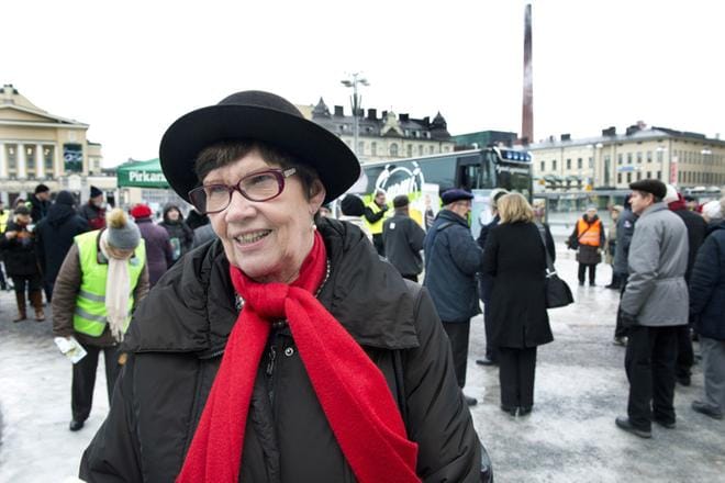 Kansanedustaja Sirkka-Liisa Anttila (kesk.) toivoo selkeämpiä pelisääntöjä siihen, millä perustein kansanedustajan tehtävistä voidaan vapauttaa kesken kauden. KUVA: ILKKA LAITINEN