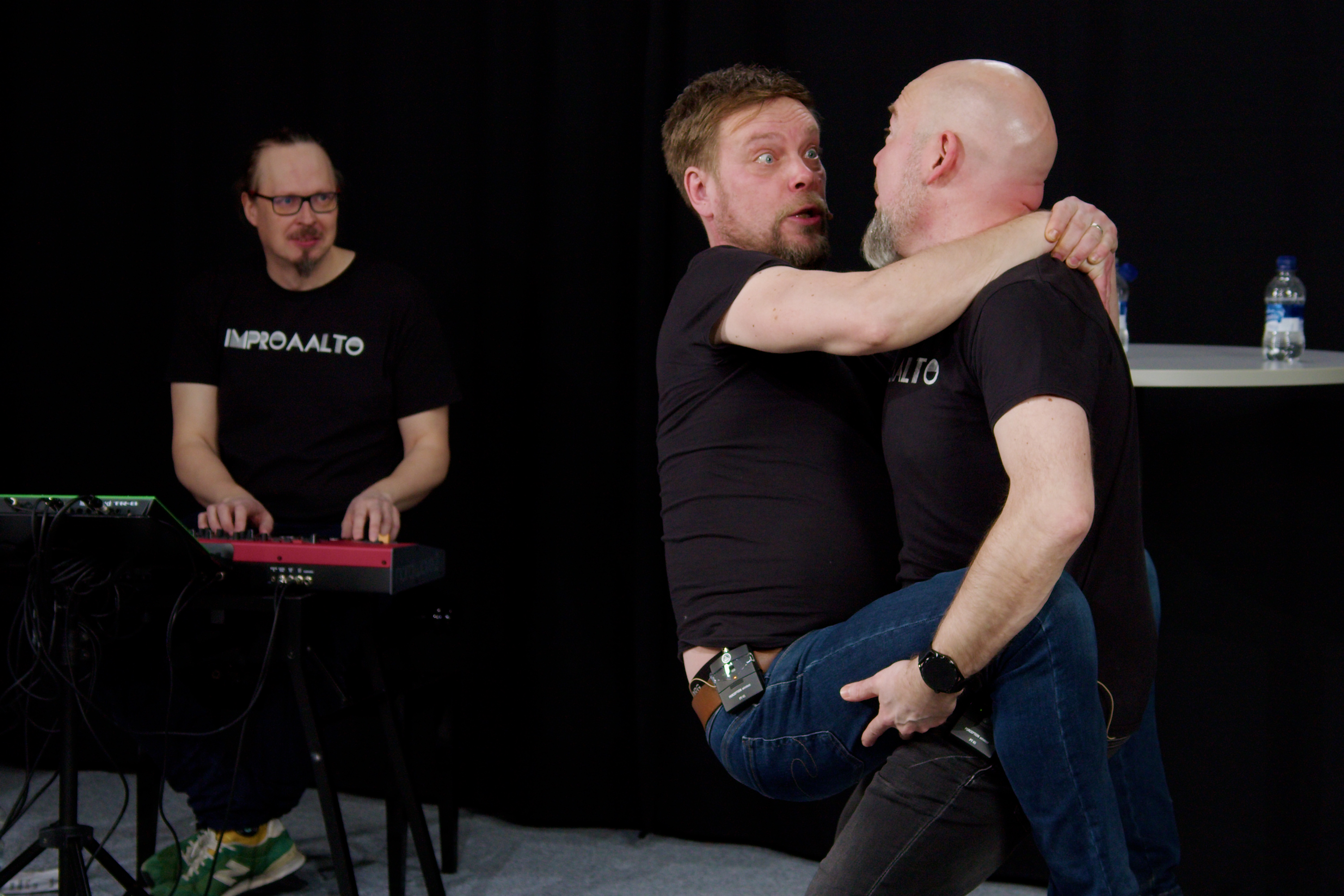 Improaallon uusimmassa jaksossa kuullaan hittibiisejä tunnetuilta artisteilta, kun legendaarinen ostoskanava pärähtää käyntiin 