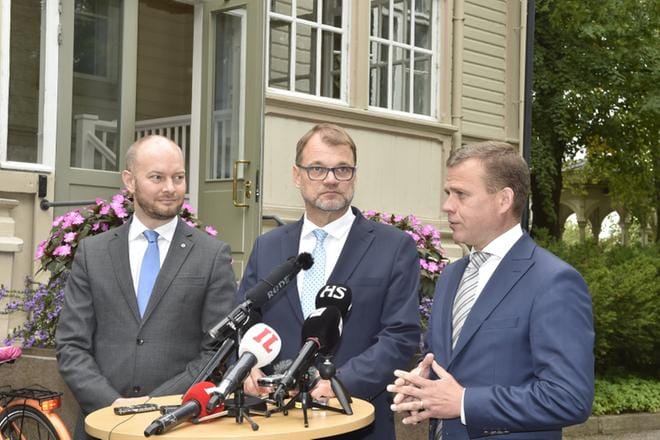Hallitustrion odotetaan ilmoittavan, että irtisanomista helpottavan lain valmistelusta luovutaan.