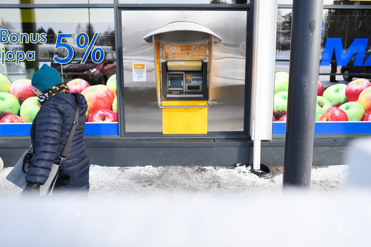 Otto-automaatti on poistumassa käytöstä Taivalkoskella. Tilalle on tulossa Nosto-automaatti.
