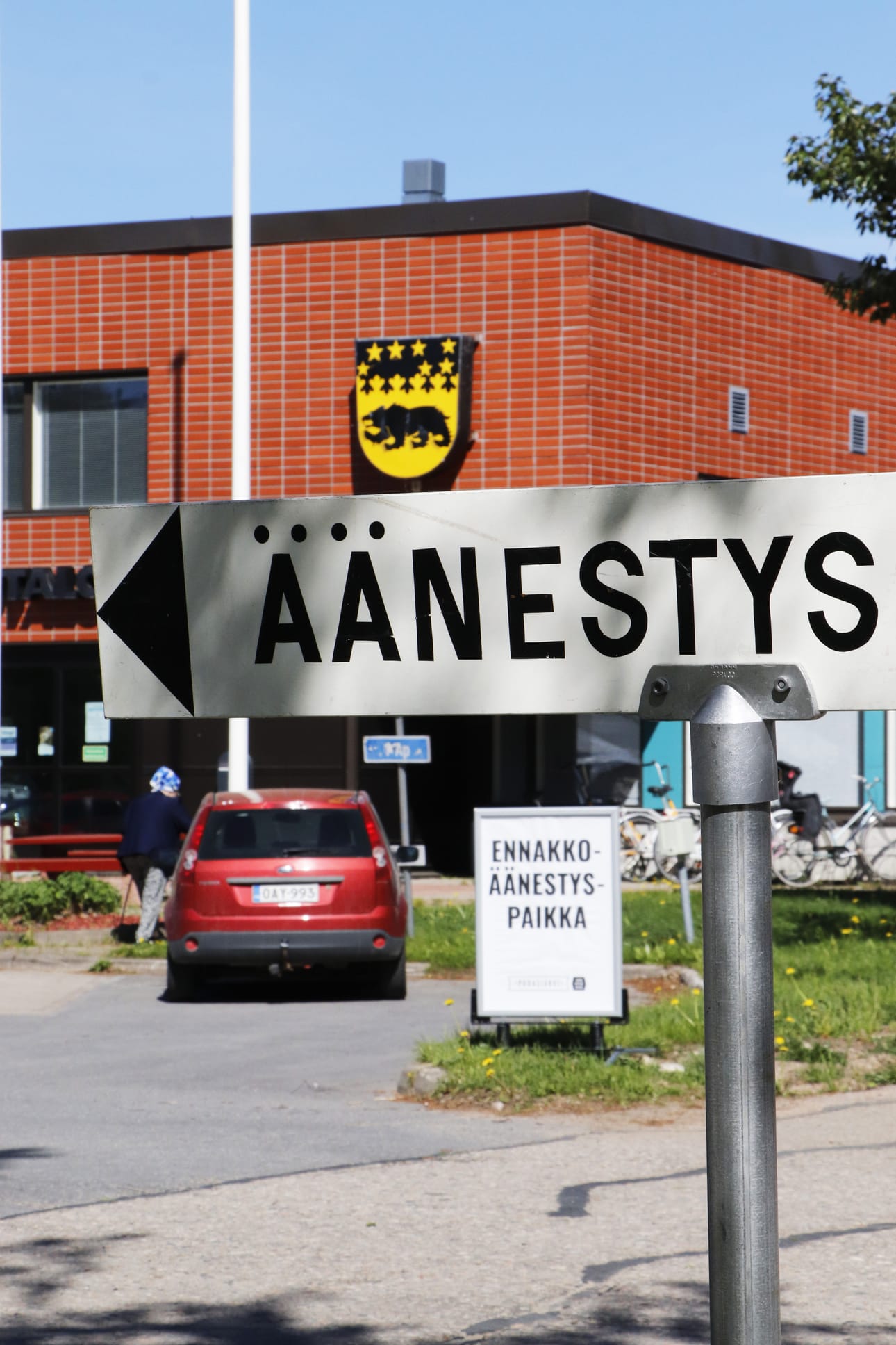 Pudasjärven kaupungintalo oli vilkkain ennakkoäänestyspaikka.