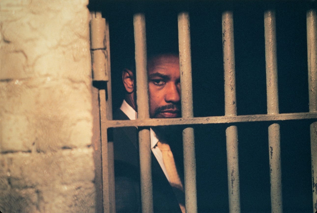 Denzel Washington eläytyy nyrkkeilijä Rubin Carterin tragediaan. Kuva: Venetsia