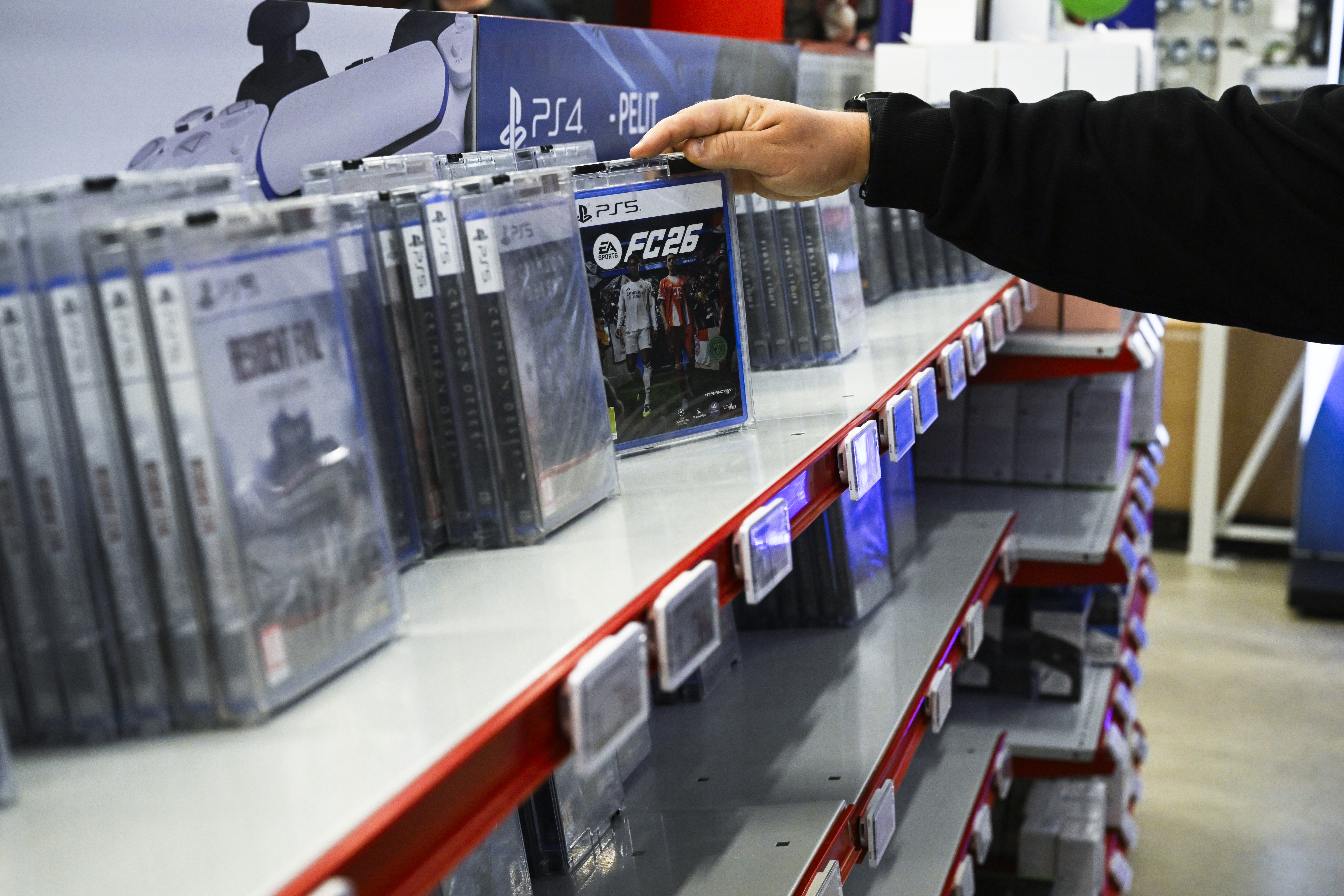 Sony päätti luopua Playstation-pelilevyistä – omistajuus katoaa, eikä lainauskaan enää onnistu