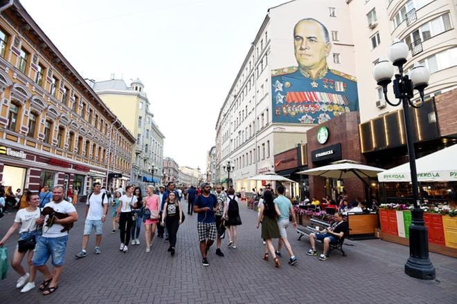 Venäjällä huomio on ollut käynnissä olevissa jalkapallon MM-kisoissa. Samaan aikaan maassa tuli voimaan laki, joka tiukentaa viestiliikenteen valvontaa merkittävästi. Uusi laki on herättänyt voimakasta arvostelua. KUVA: FACUNDO ARRIZABALAGA/EPA