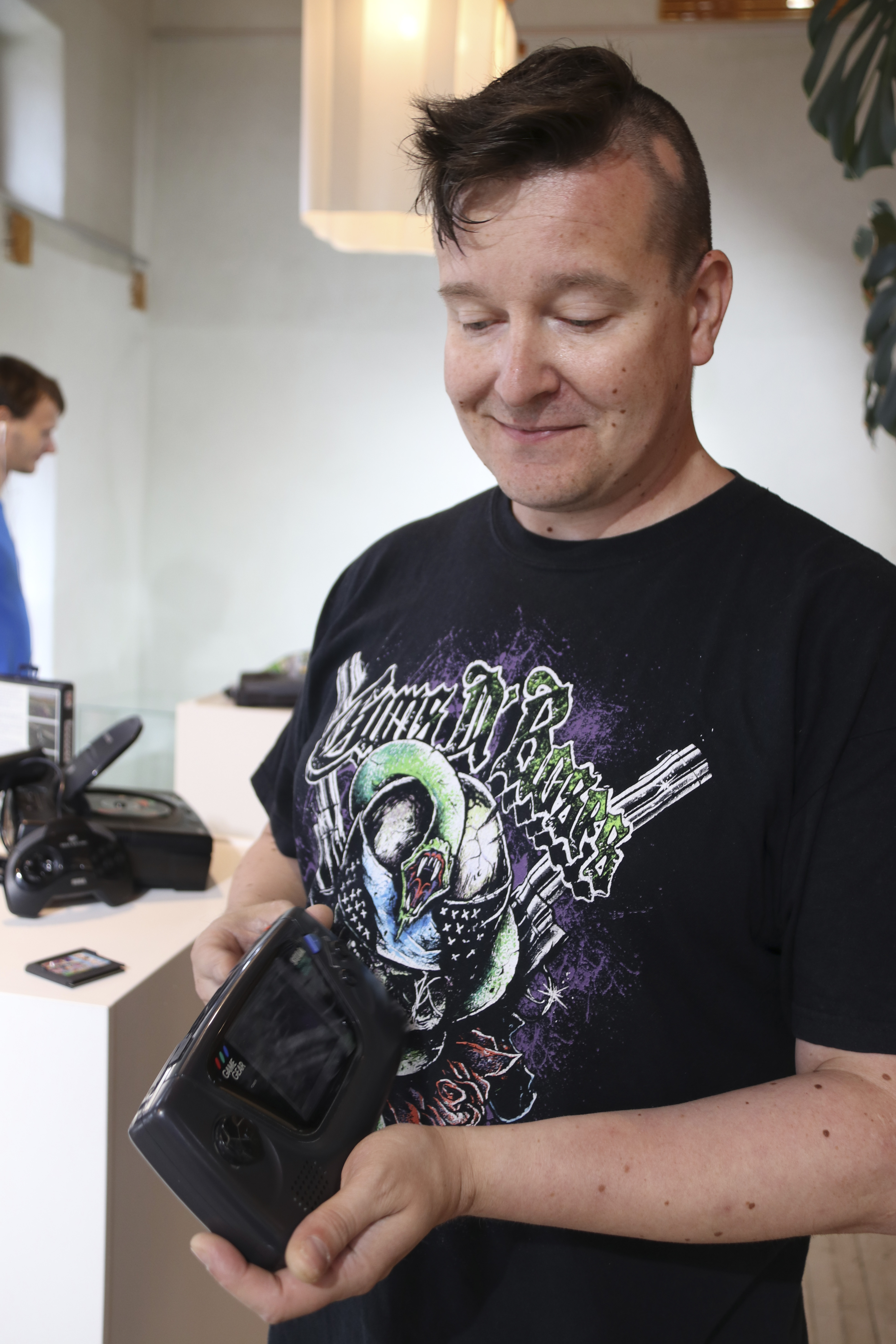 Jari Kurolan omistamista pelikoneista koottu näyttely koostuu eri-ikäisistä pelikoneista.