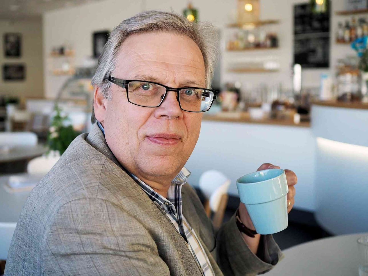 Lapin Yrittäjien puhelinneuvontapalvelussa apua antaa muun muassa asianajaja Hannu Autonen.