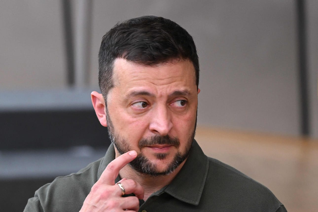 Volydymyr Zelenskyi kiitti Brysselissä EU-jäsenyysneuvottelujen aloittamisesta. LEHTIKUVA/AFP