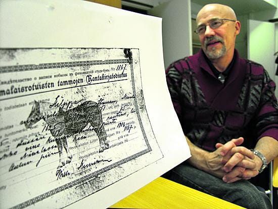 Kantakirja. Matti Ruuttusen isoisä ja isä olivat aikanaan Nivalan konikapinan keskiössä. Kaikki alkoi Hilppa-tammasta, jonka kantakirjatodistus on yhä tallessa. "Kotona kapinasta ei juuri puhuttu."