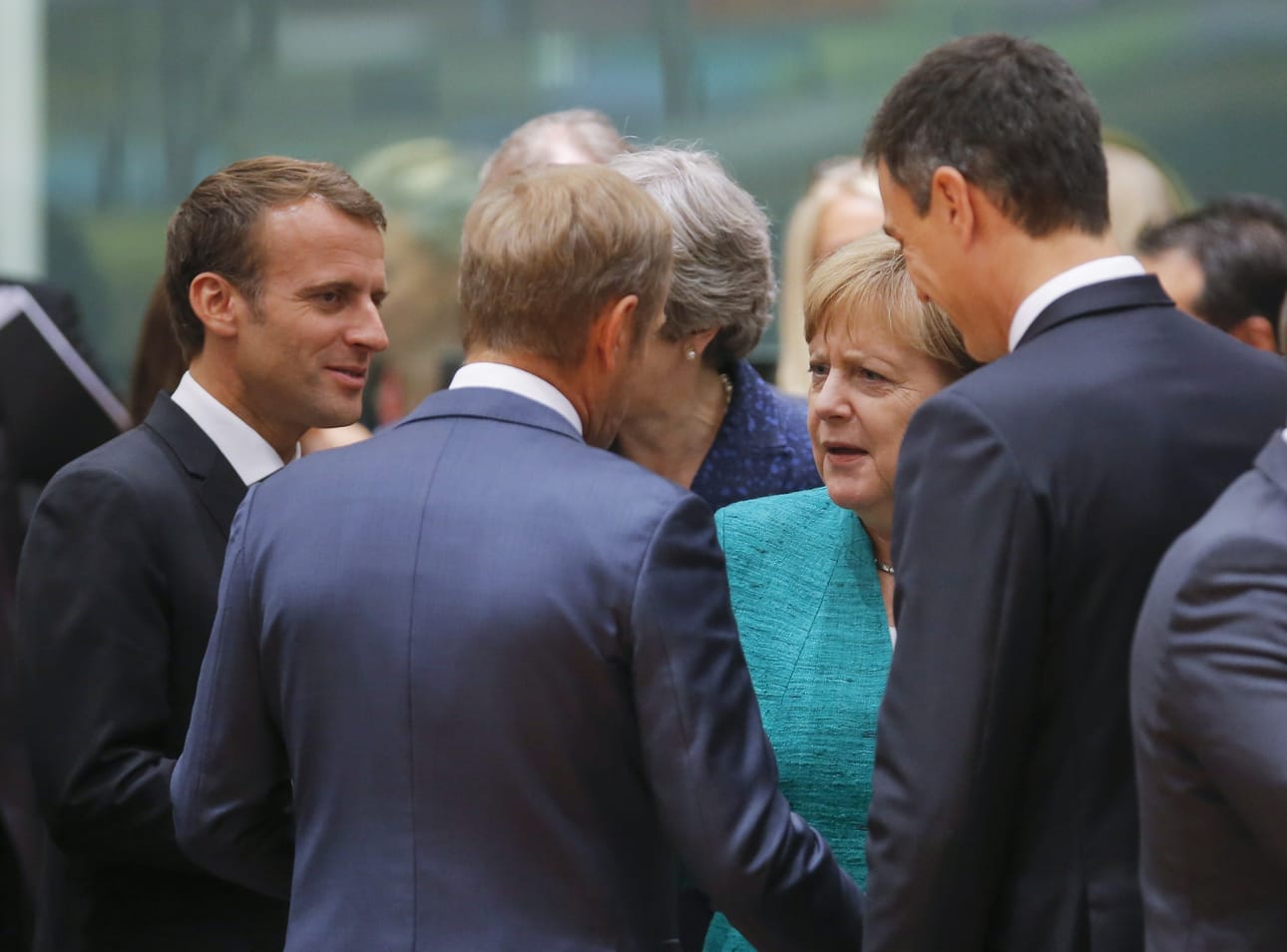 Ranskan presidentti Emmanuel Macron, Eurooppa-neuvoston puheenjohtaja Donald Tusk, Saksan liittokansleri Angela Merkel ja Espanjan pääministeri Pedro Sanchez tapasivat Brysselissä torstaina.