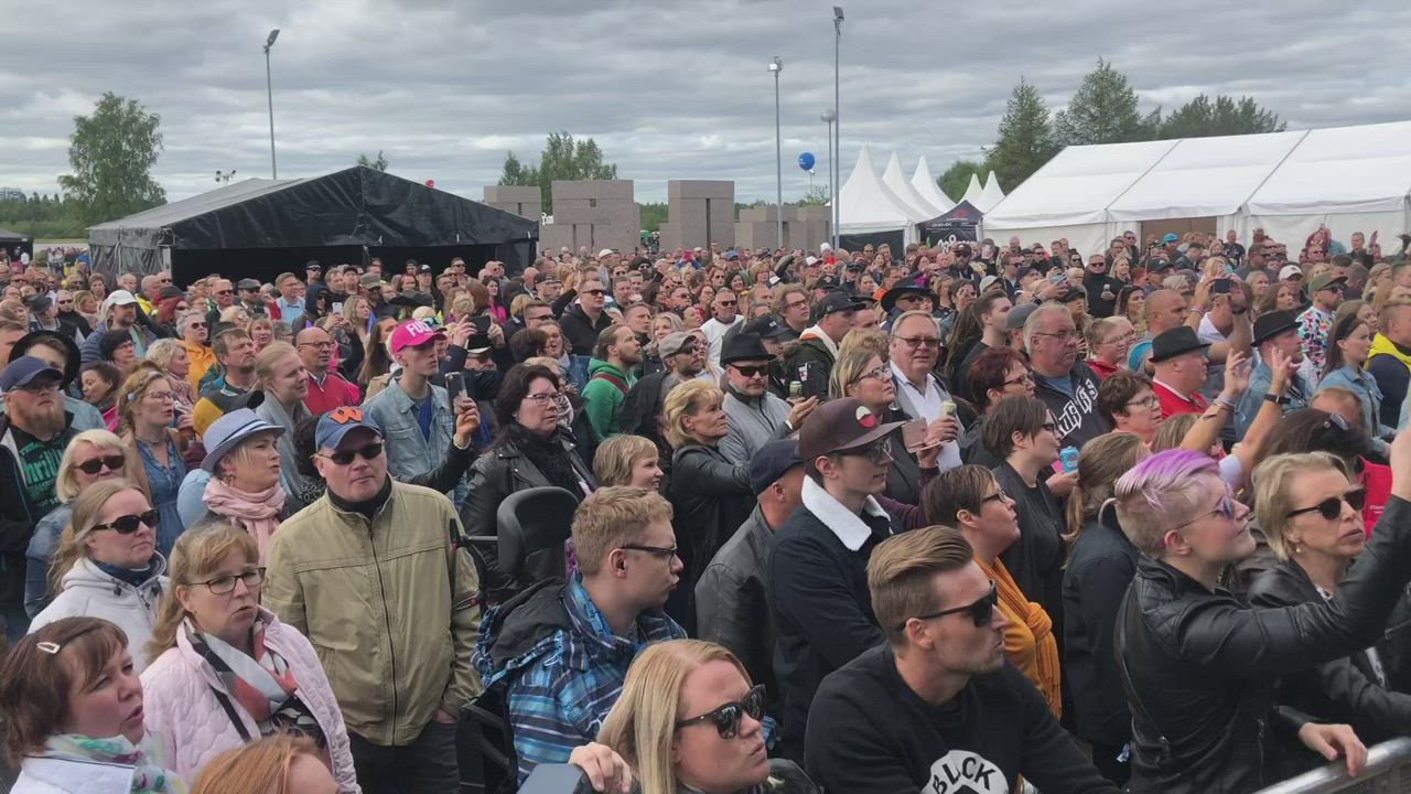 Satama Open Air, Anssi Kela esiintyy.