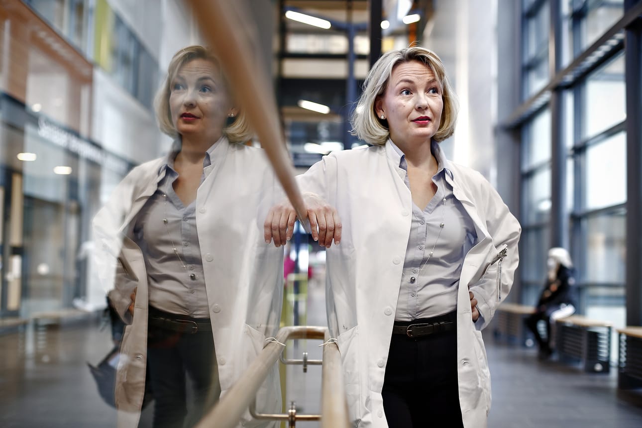 Hoitajalakko laajenee pääsiäisen jälkeen myös Etelä-Pohjanmaan sairaanhoitopiirin alueelle. Johtajaylilääkäri Kirsi Juvila kertoo, että valmistautuminen lakon varalle on hyvässä vauhdissa. Parhaillaan neuvotellaan suojelutyön laajuudesta yhdessä työntekijäjärjestöjen kanssa.