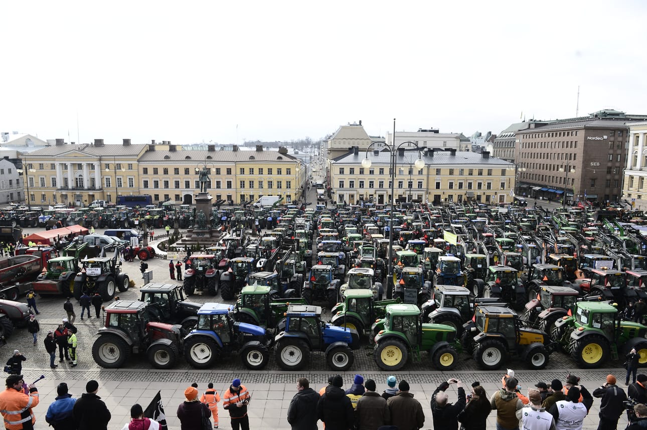 Mielenilmaukseen osallistui poliisin mukaan 500 traktoria ja muutamia tuhansia ihmisiä.