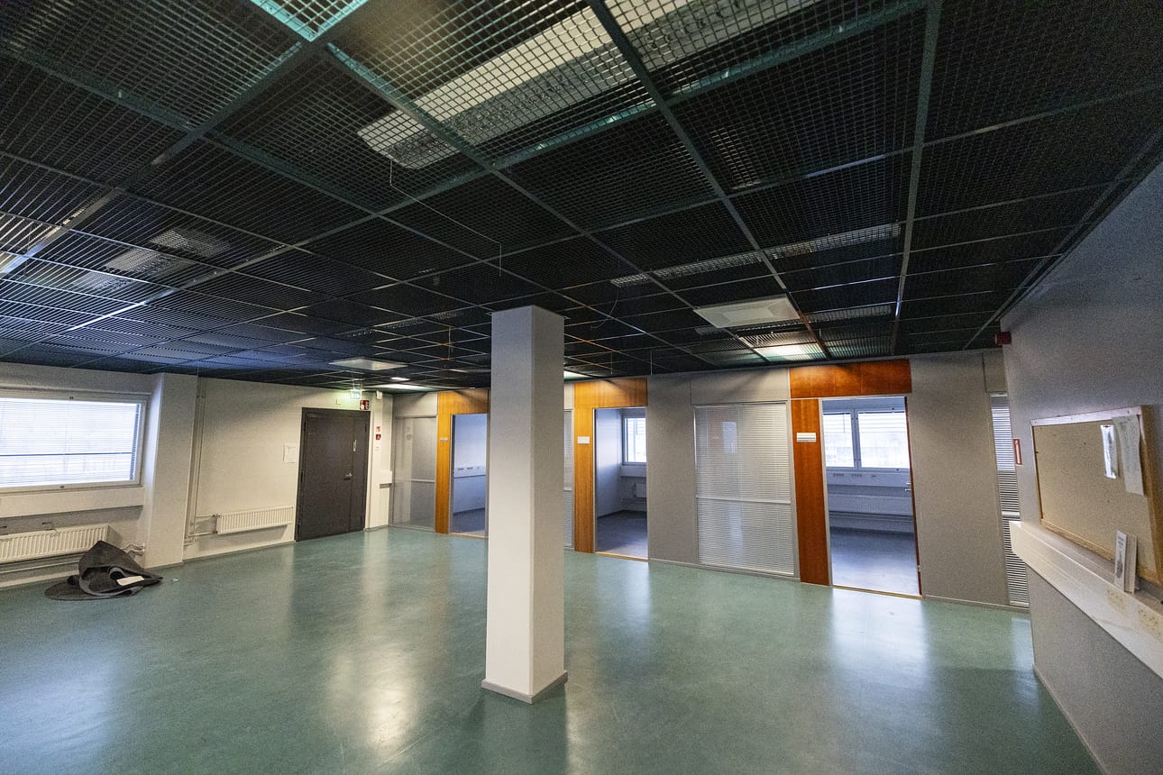 Suurin osa Vihikari 10 -rakennuksen noin 20 000 neliömetristä on tuotantotiloja, mutta toimistoneliöitäkin löytyy reilusti.