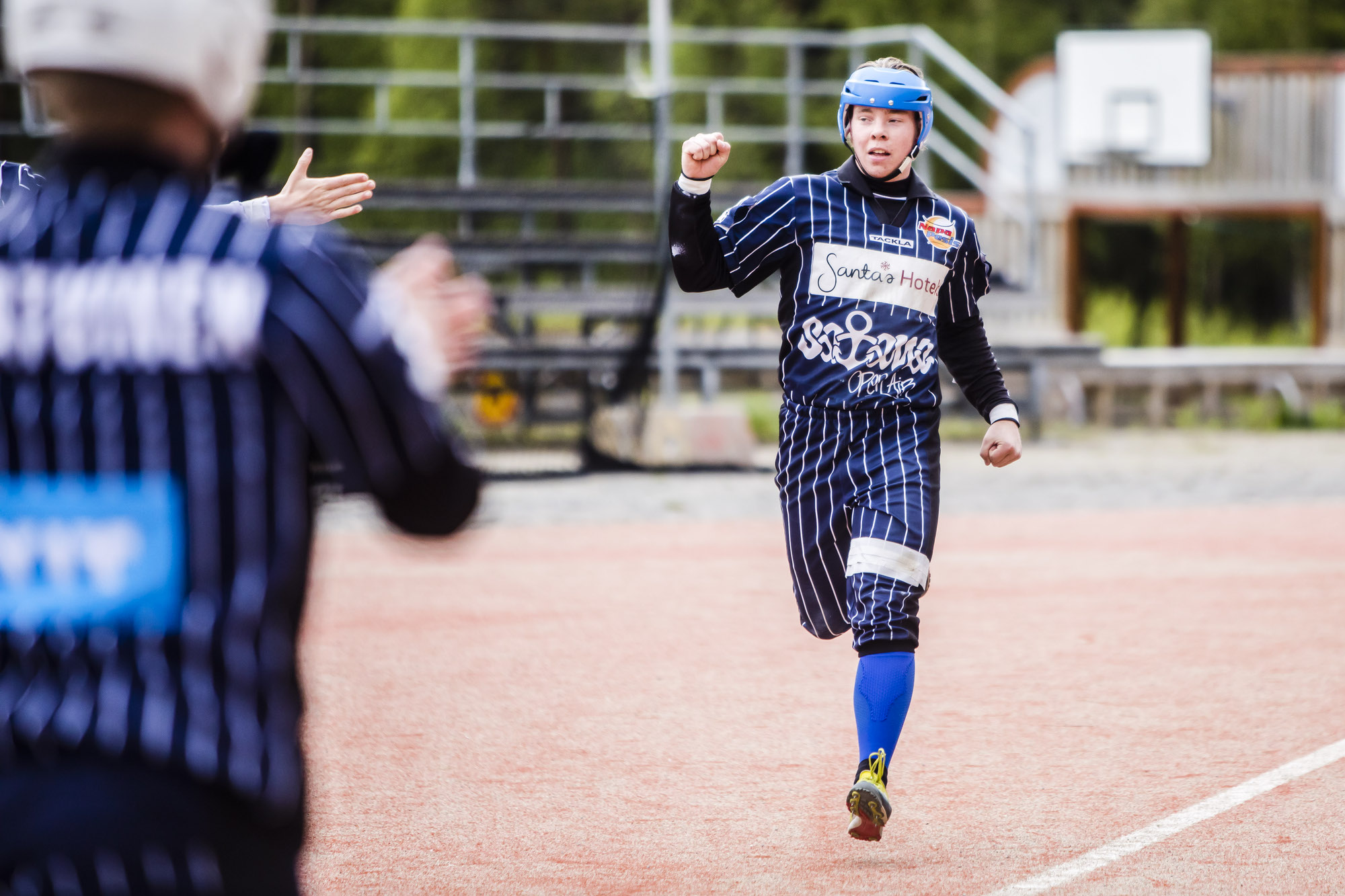 Napapiirin Pesis-Team ja Simon Kiri puolustavat maakunnan pesäpallomainetta