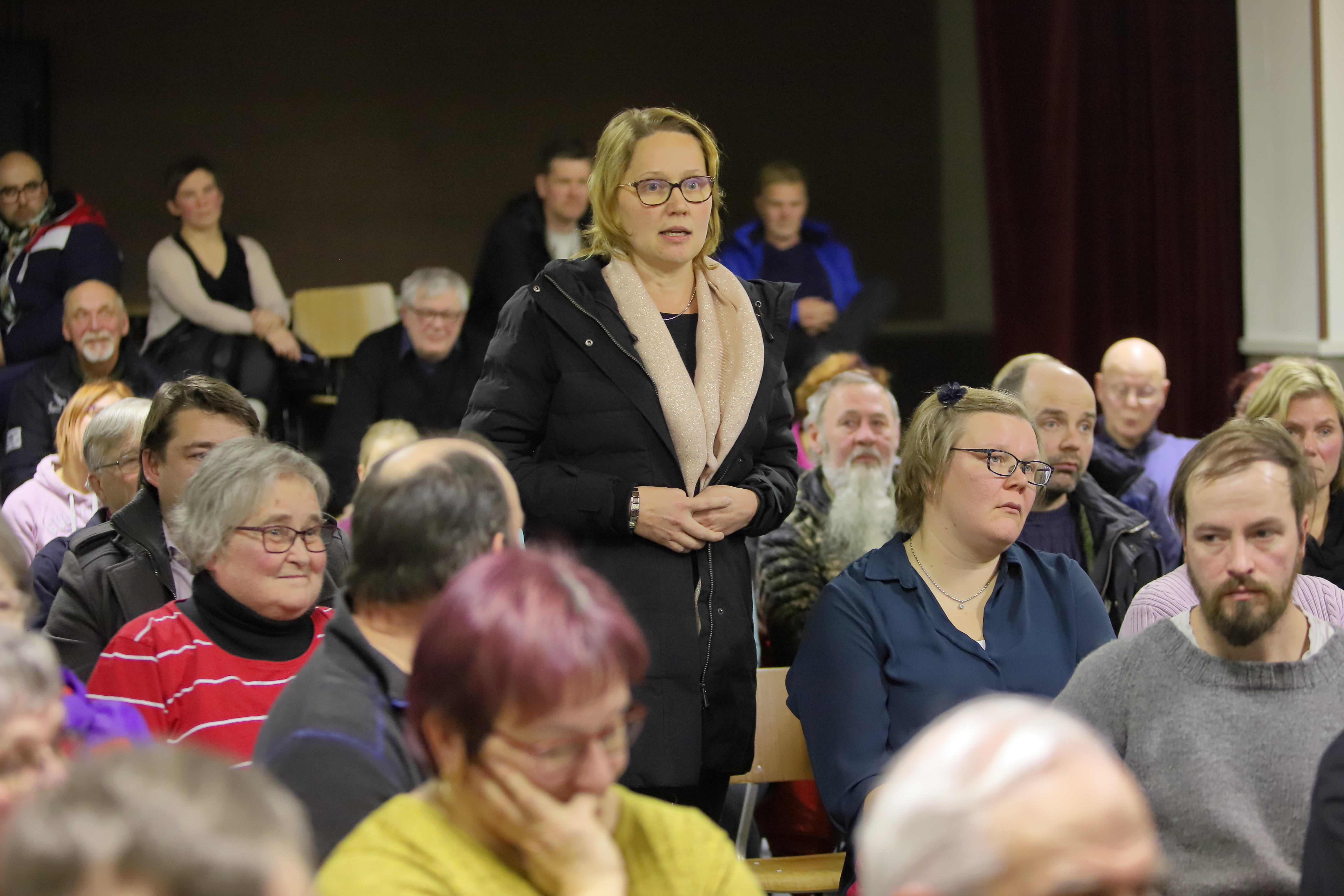 – Muistutan, että me ostamme palvelut ja niin kauan kuin me maksamme, te järjestätte ne, sanoi valtuutettu Riitta-Liisa Salmenkangas  hyvinvointikuntayhtymän edustajille. 
