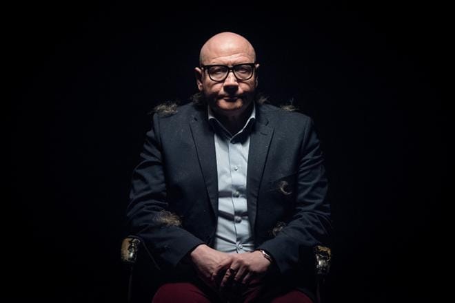 Jari Tervo kiertää maata ja ottaa selvää Urho Kekkosesta. KUVA: Jussi Nahkuri