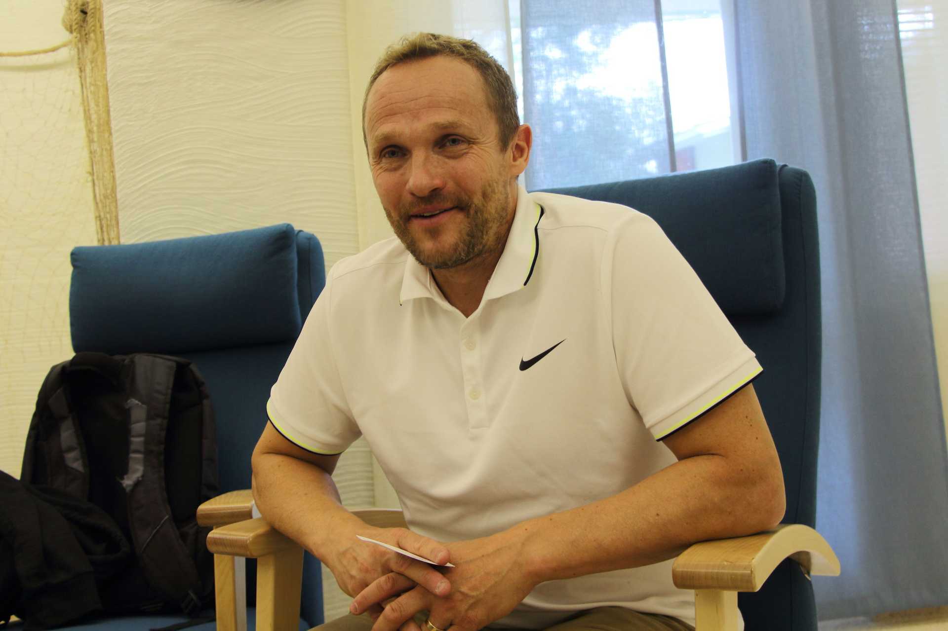 Oululainen Riku Aalto on Suomen personal trainer -alan kehittäjä ja uranuurtaja. Hän on julkaissut myös kymmeniä hyvinvointialan kirjoja.